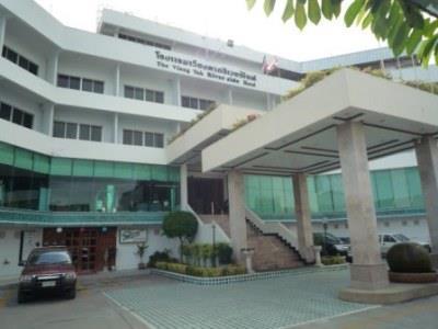 Viang Riverside Hotel